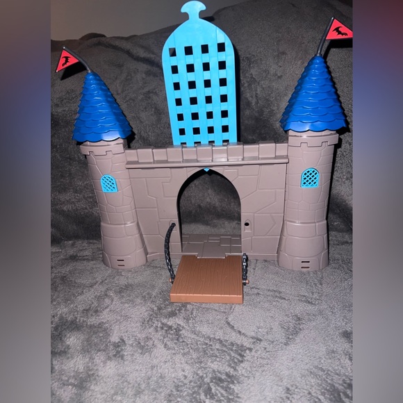 2005 Scooby-Doo Mystery Machine Ghost Patrol Haunted Castle Playset Pirate Van - Picture 4 of 16